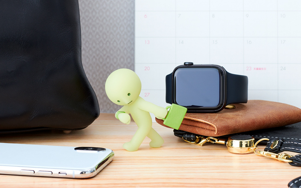 SMISKI @ Work Series Glow-in-the-Dark Mini Figure