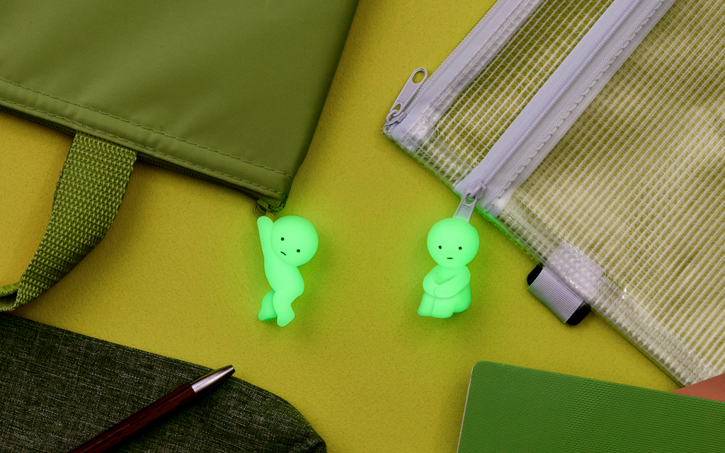 SMISKI ZIPPERBITE Vol. 1 Glow-in-the-Dark Zipper Pull