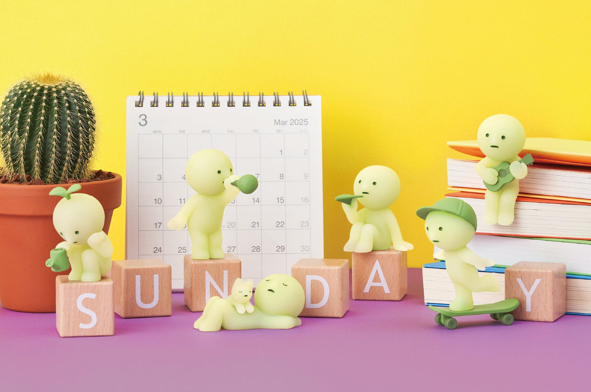 SMISKI Sunday Series Glow-in-the-Dark Mini Figure